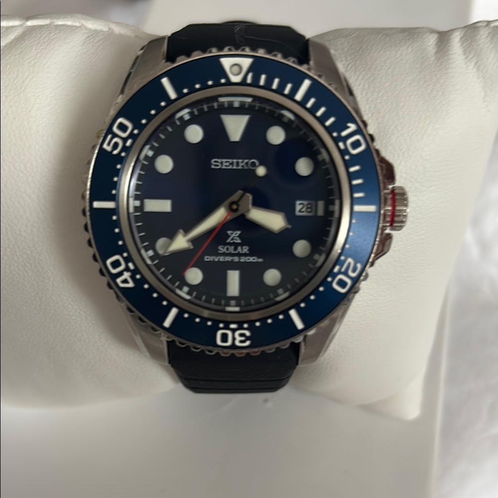 Seiko Black Strap with Silver Buckle